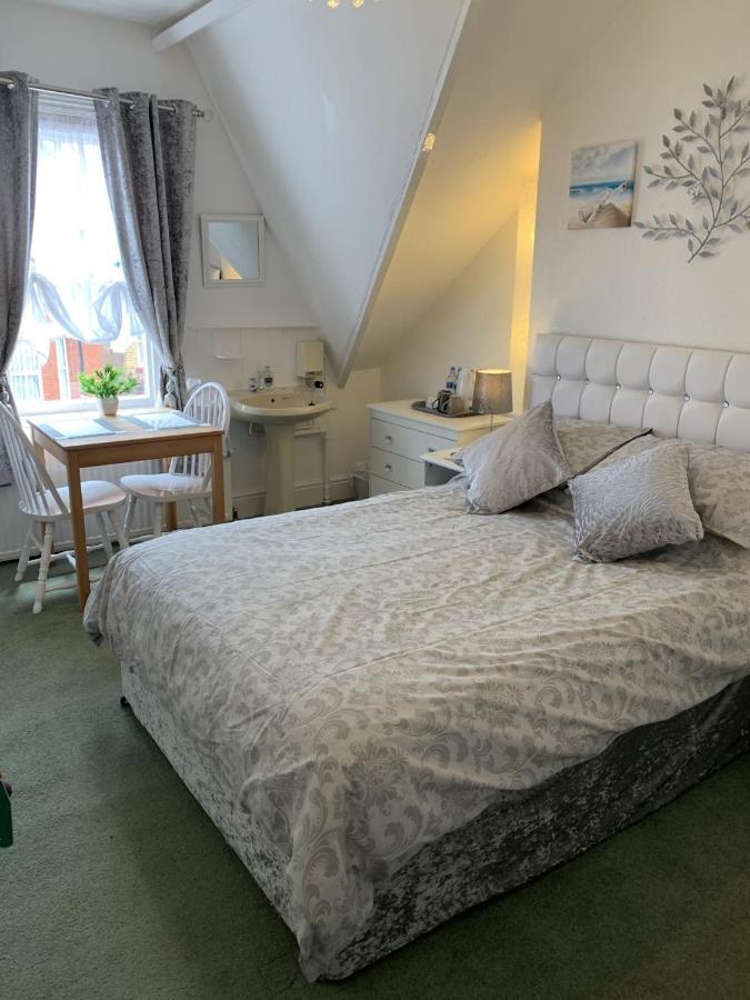 The George Guest House Bridlington Bagian luar foto
